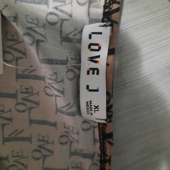 LOVE J cropped multi-printed love top - Picture 6 of 6